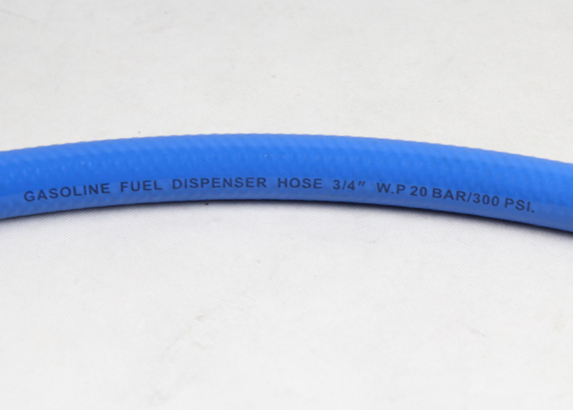 Μπλε εύκαμπτη μάνικα 30 καυσίμων ενιαίο καλώδιο φραγμών για το βενζινάδικο, ταυτότητα 3/4 ίντσα