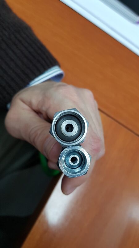 DN2 3,2 mm Εσωτερική διάμετρος 630Bar Υπερυψηλής πίεσης δοκιμαστικό σωλήνα 2000Bar Έκρηξη πίεσης αέρα φόρτισης σωλήνα 0,5m Επέκταση μήκους