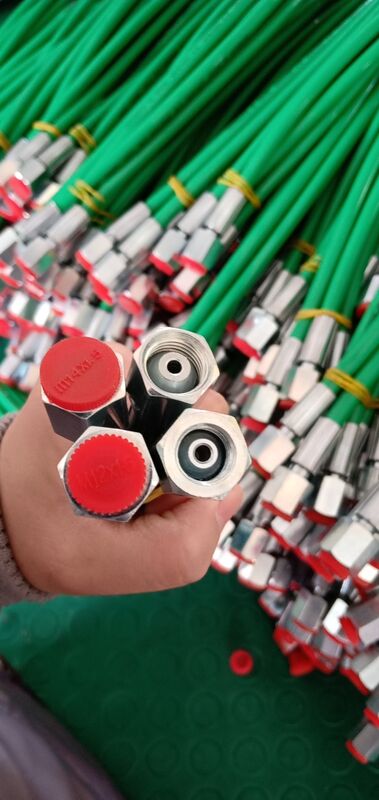 DN2 3,2 mm Εσωτερική διάμετρος 630Bar Υπερυψηλής πίεσης δοκιμαστικό σωλήνα 2000Bar Έκρηξη πίεσης αέρα φόρτισης σωλήνα 0,5m Επέκταση μήκους